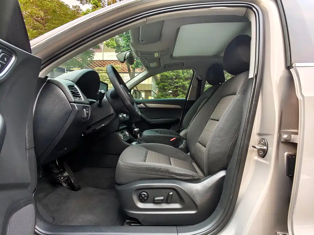 Audi Q3 2015 30 TFSI