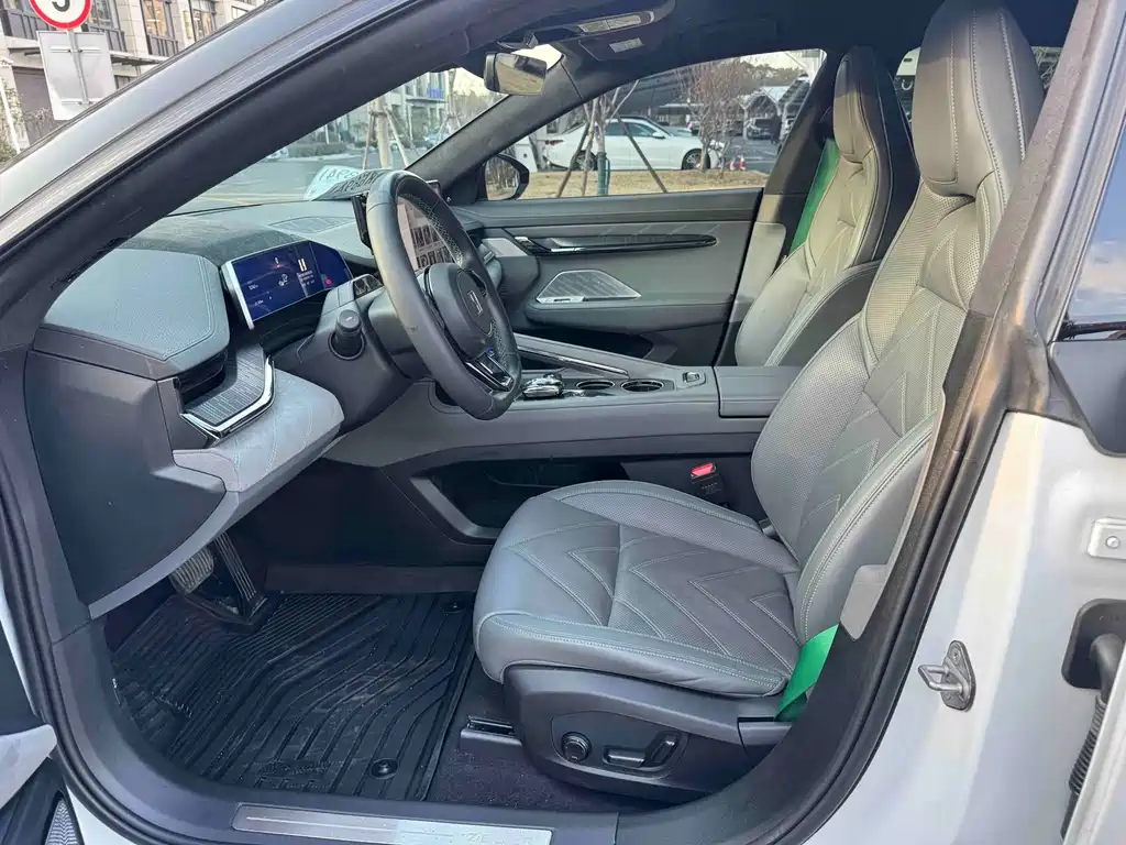 ZEEKR EXTREME KRYPTON 001