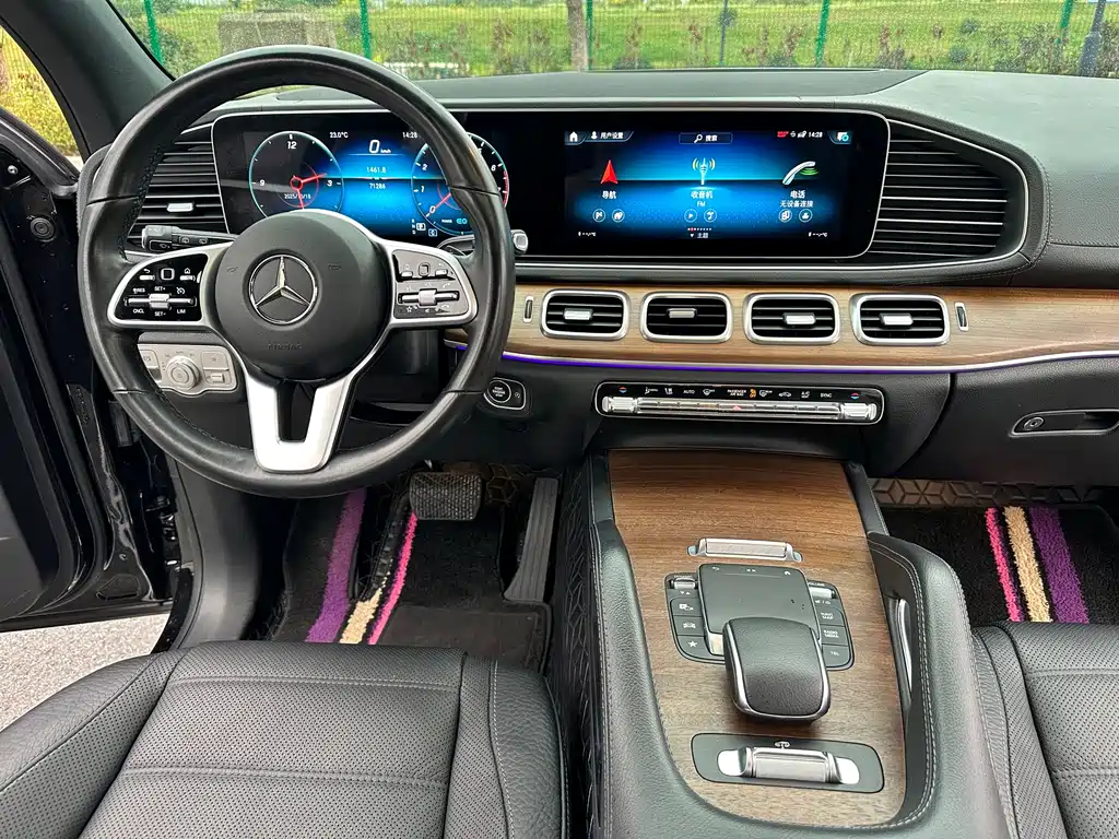 MERCEDES-BENZ GLS
