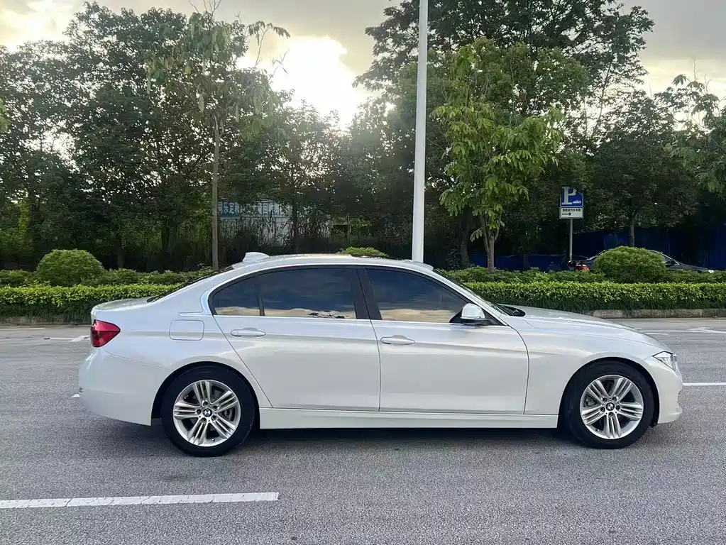 BMW 3 Series — миниатюра 9
