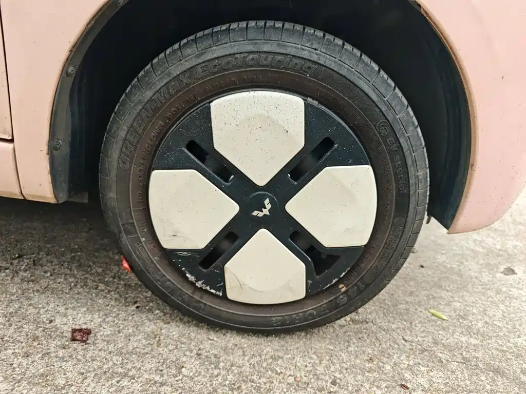 Wuling MINIEV — миниатюра 8