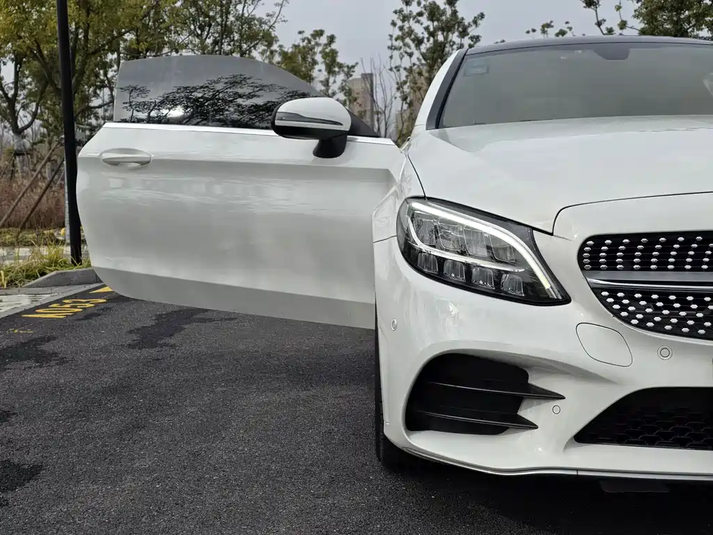 MERCEDES-BENZ C CLASS