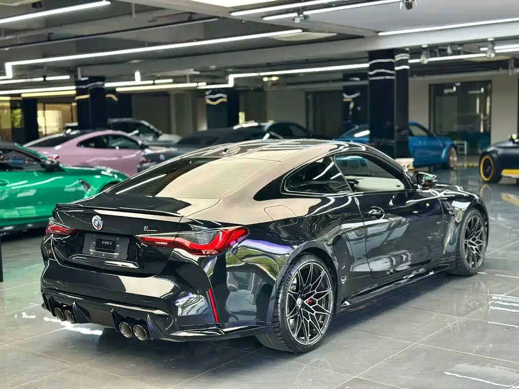 BMW M4 — миниатюра 6