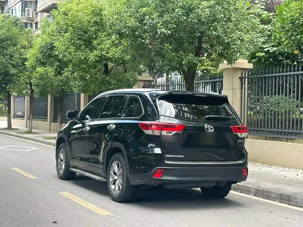 Toyota Highlander — миниатюра 15