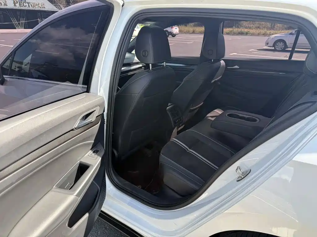 Volkswagen Golf — миниатюра 9