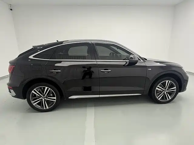 Audi Q5L Sportback — миниатюра 9
