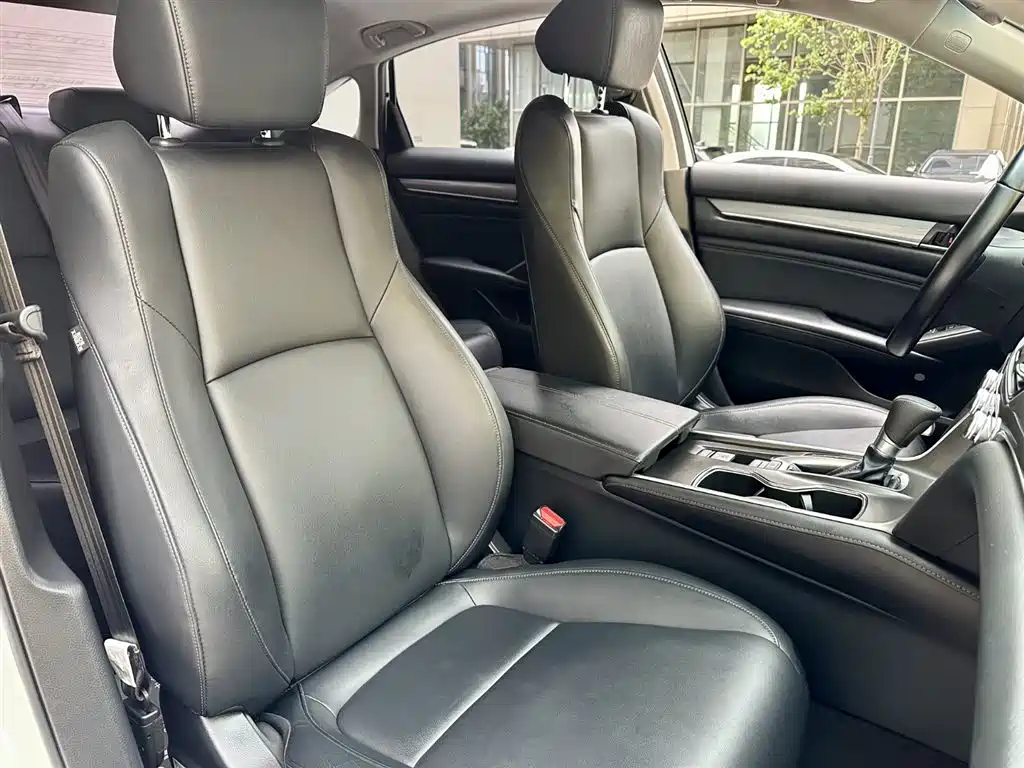 Honda Accord 2022 260TURBO Luxury