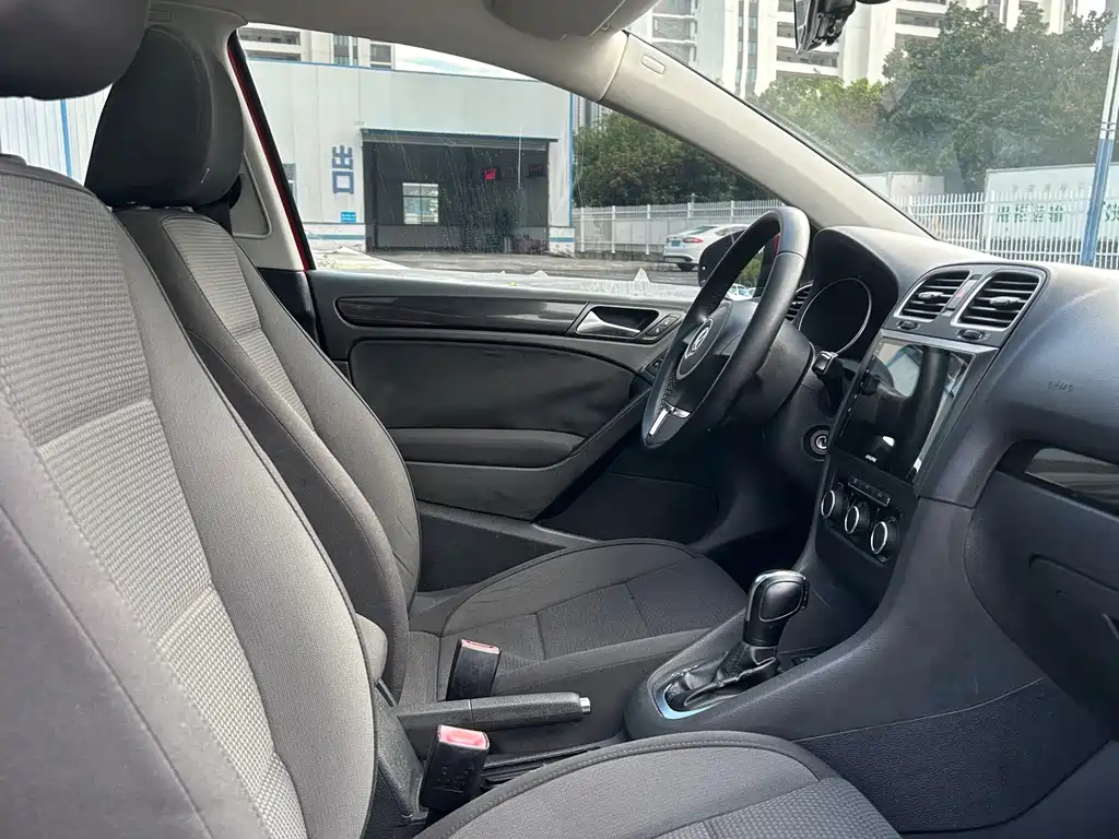 Volkswagen Golf — миниатюра 17