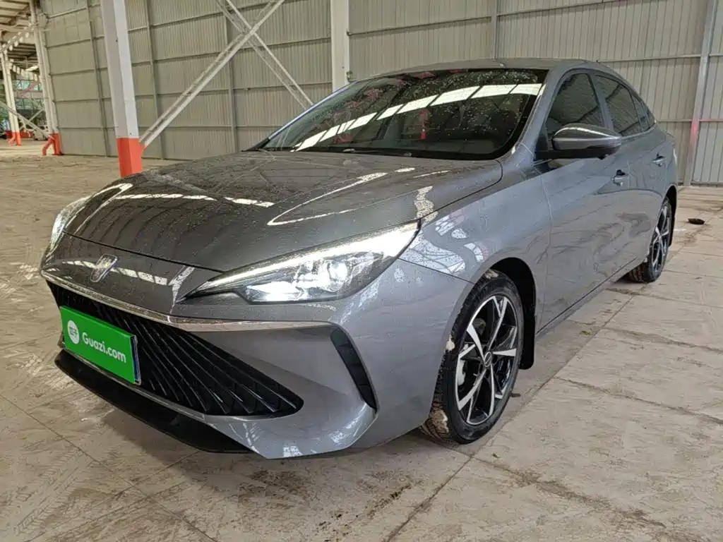 Roewe i5