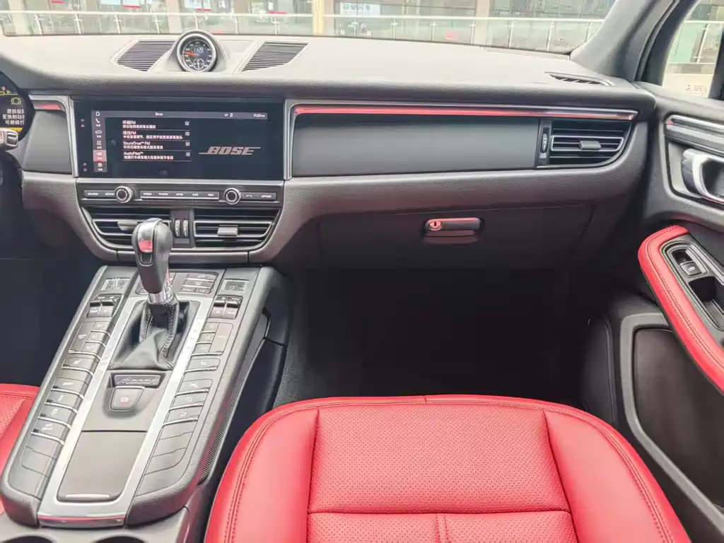 Porsche Macan — миниатюра 12