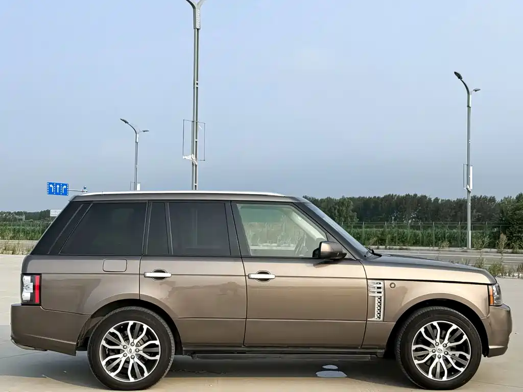 Land Rover Range Rover — миниатюра 21