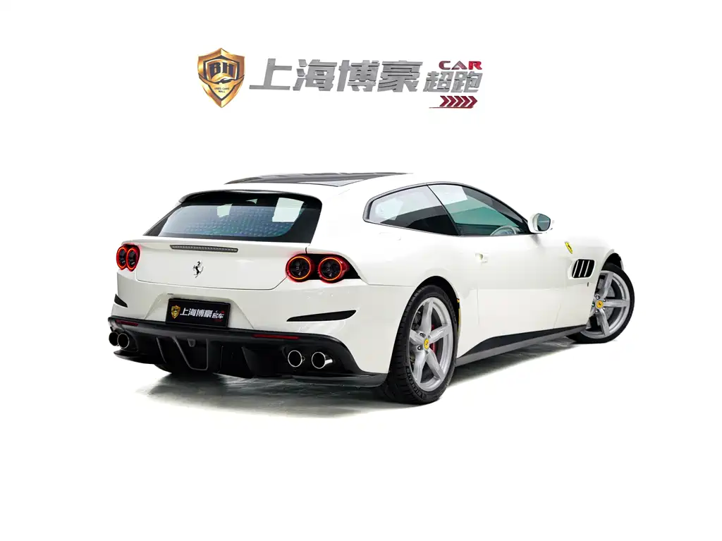 FERRARI GTC4LUSSO
