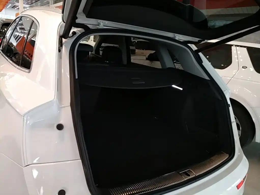 Audi Q5L — миниатюра 19