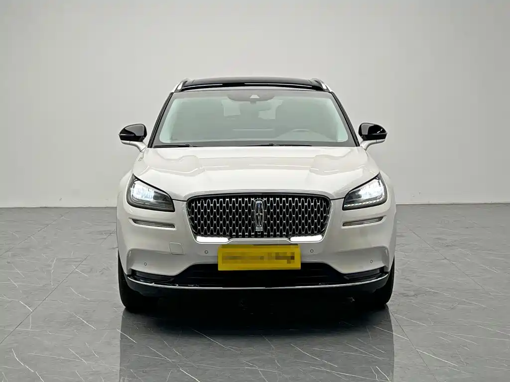 Lincoln Corsair — миниатюра 2