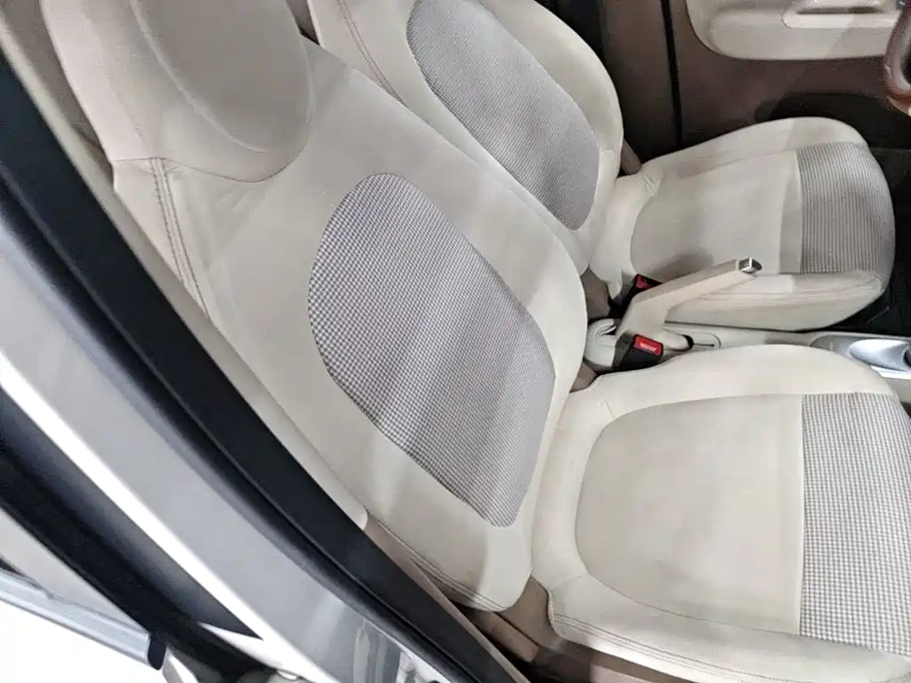 Wuling MINIEV — миниатюра 25