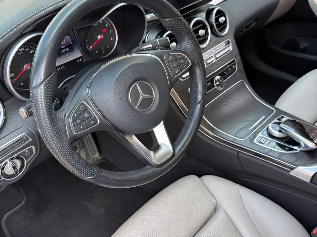 Mercedes-Benz C-Class — миниатюра 6
