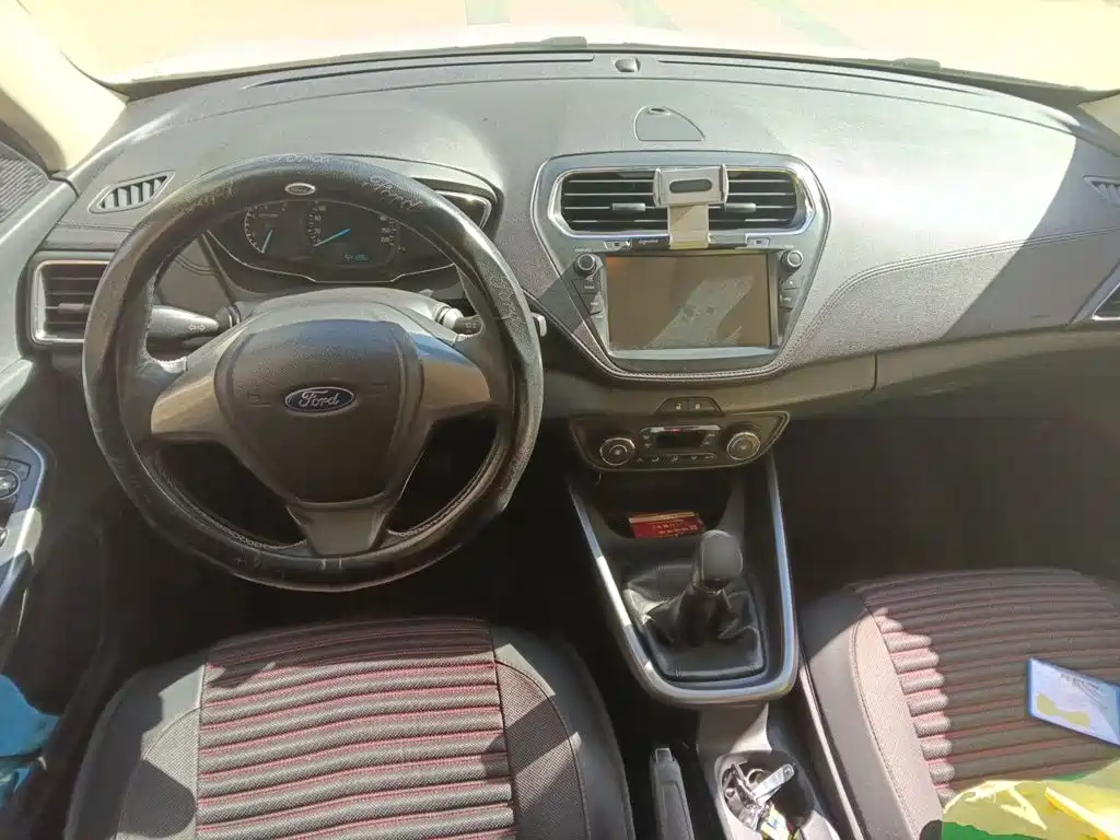Ford Escort — миниатюра 5
