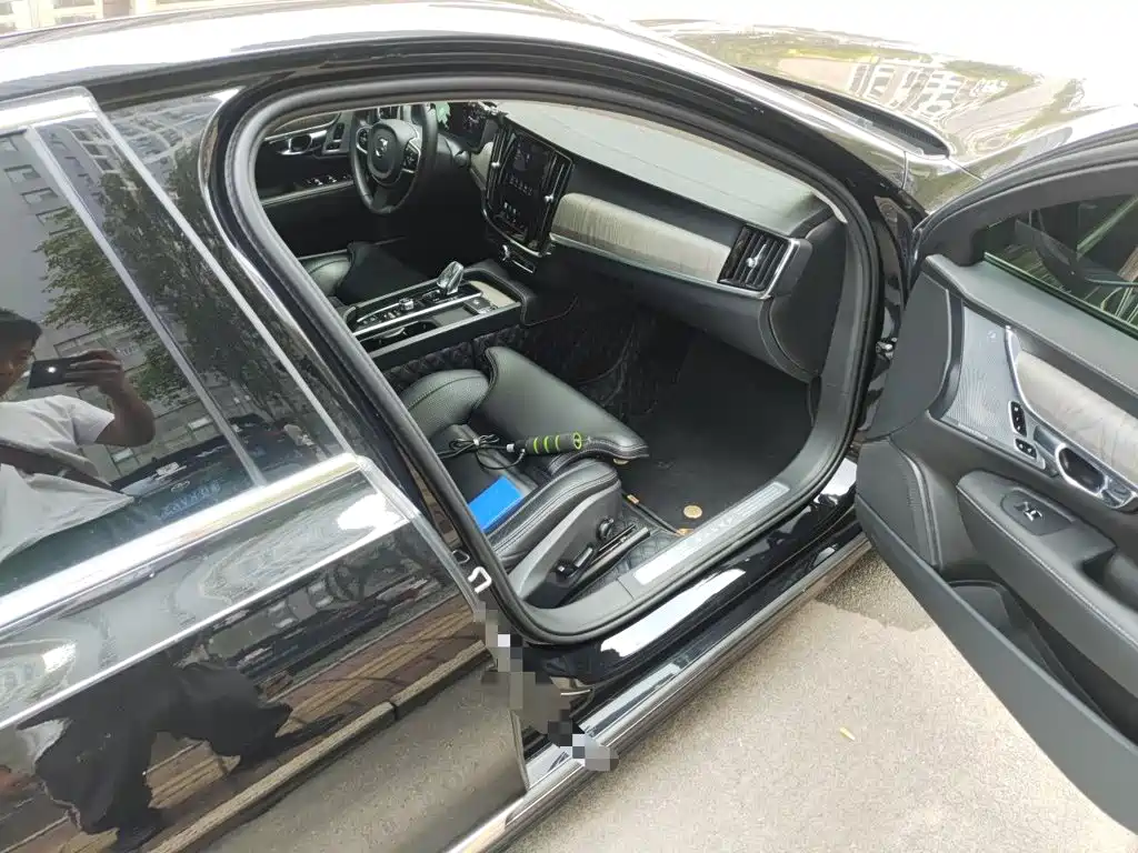 Volvo S90 — миниатюра 19