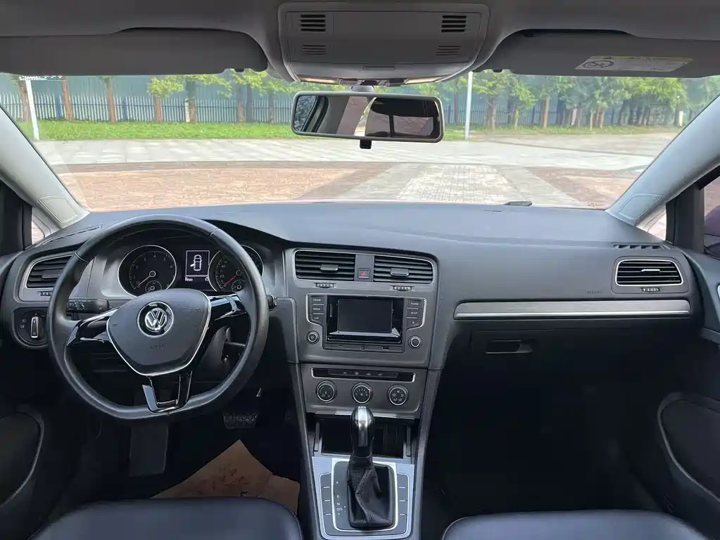 Volkswagen Golf — миниатюра 4