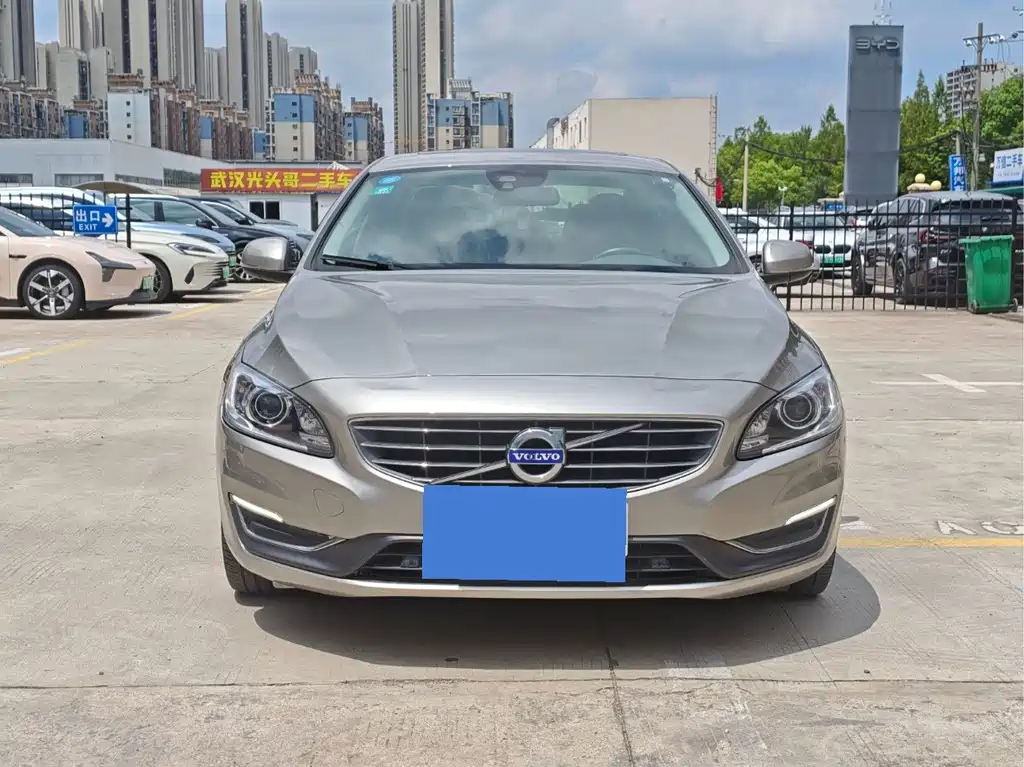 Volvo S60 — миниатюра 2