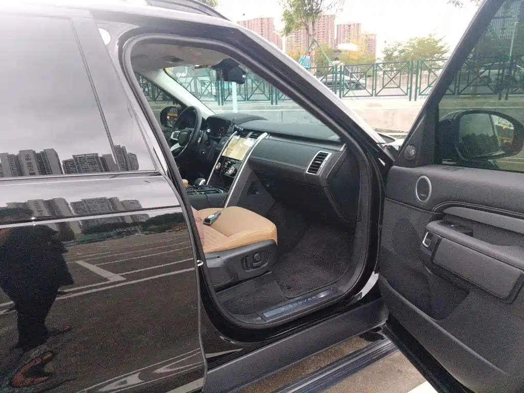 Land Rover Discovery — миниатюра 20