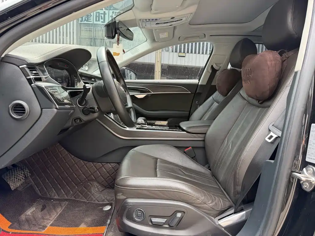 Audi A8 — миниатюра 6