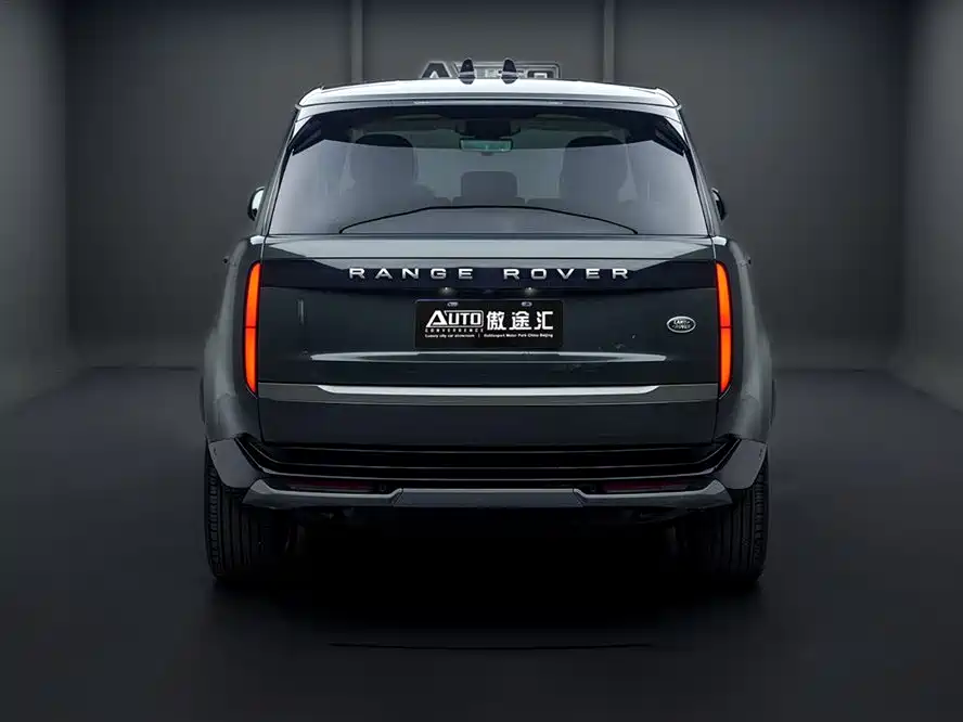 Land Rover Range Rover 2023 3.0 L6 400PS мест Long Wheelbase