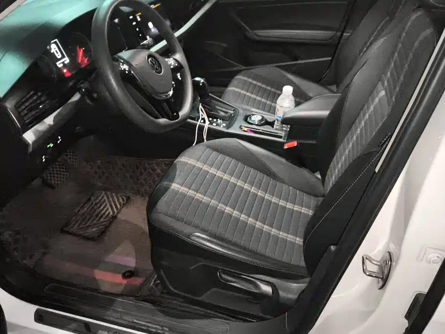 Volkswagen Lavida — миниатюра 9