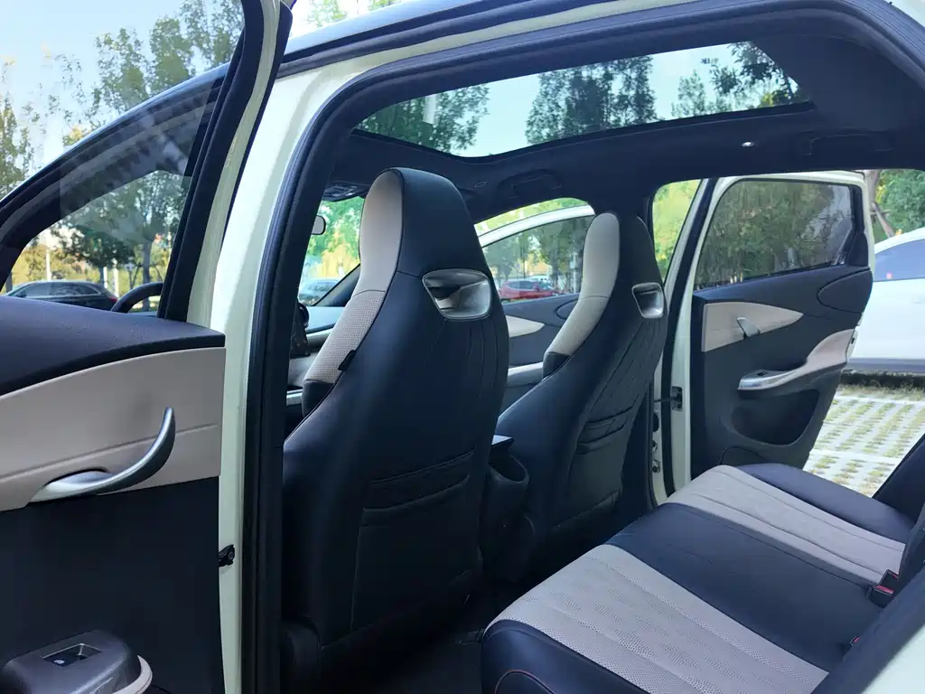 BYD Dolphin — миниатюра 9