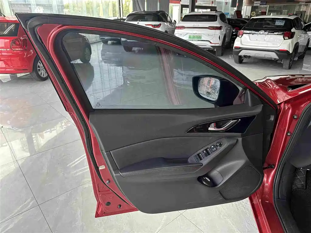 Mazda 3 Axela — миниатюра 5