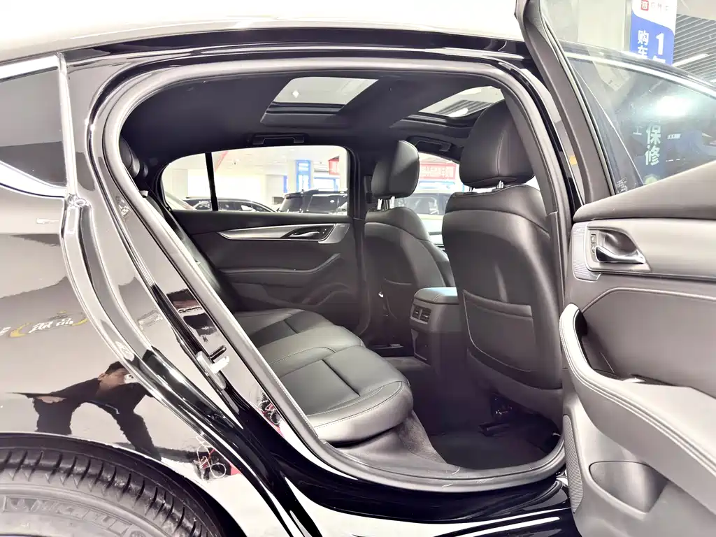 Cadillac CT5 — миниатюра 12