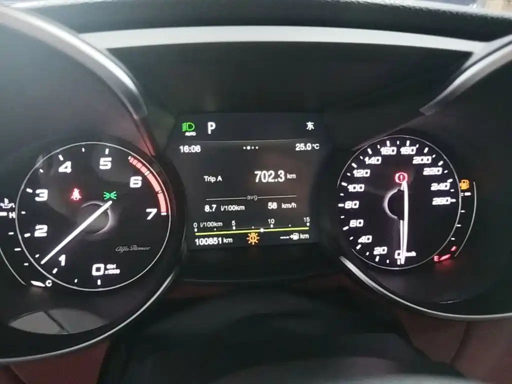 Alfa Romeo Giulia — миниатюра 12