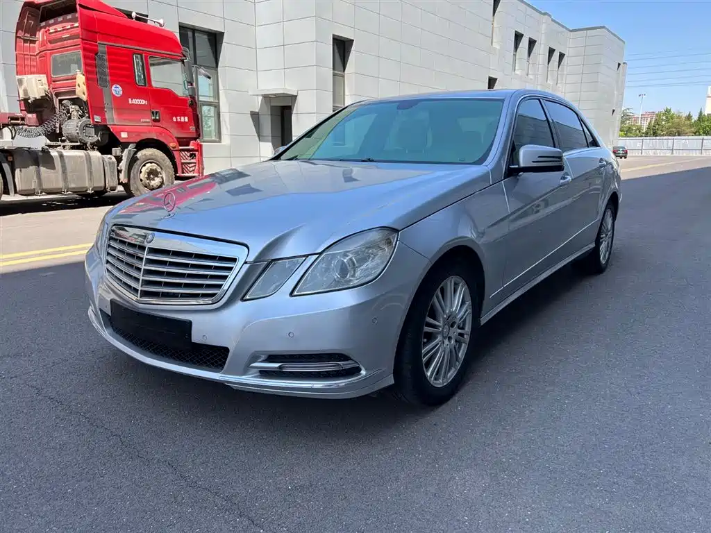Mercedes-Benz E-Class 2013