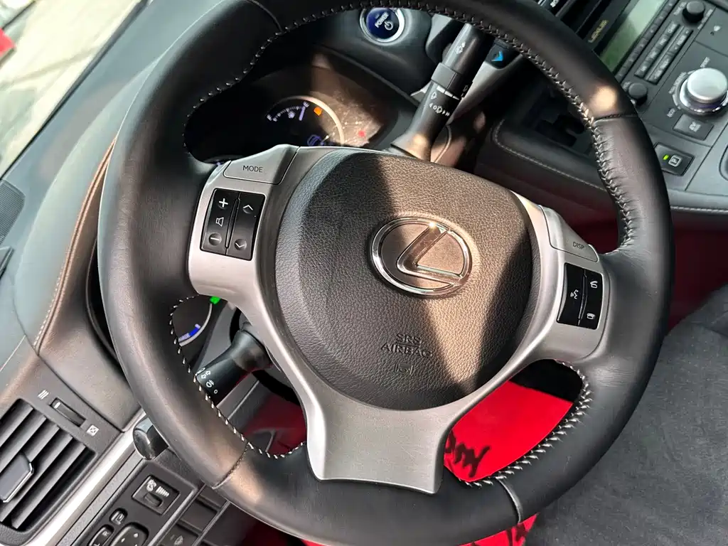 Lexus CT — фотографии объявления, Фото 14