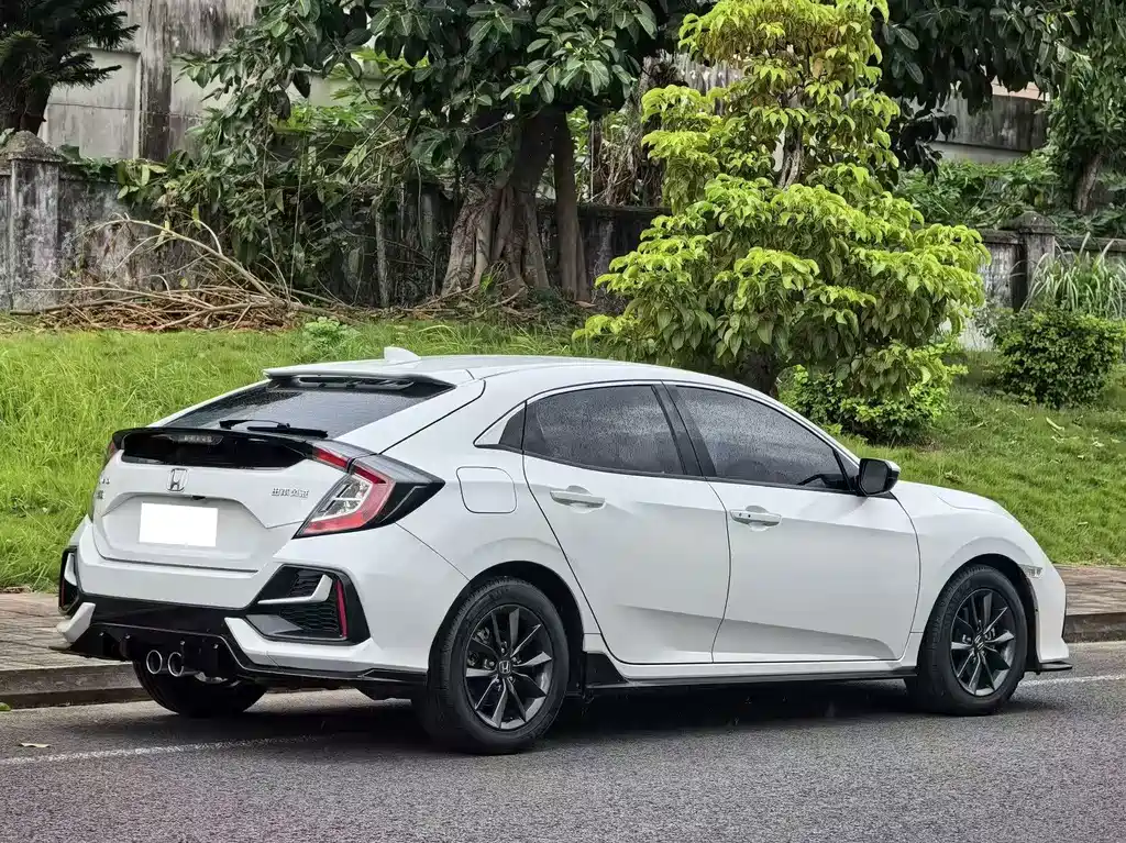 Honda Civic — миниатюра 9