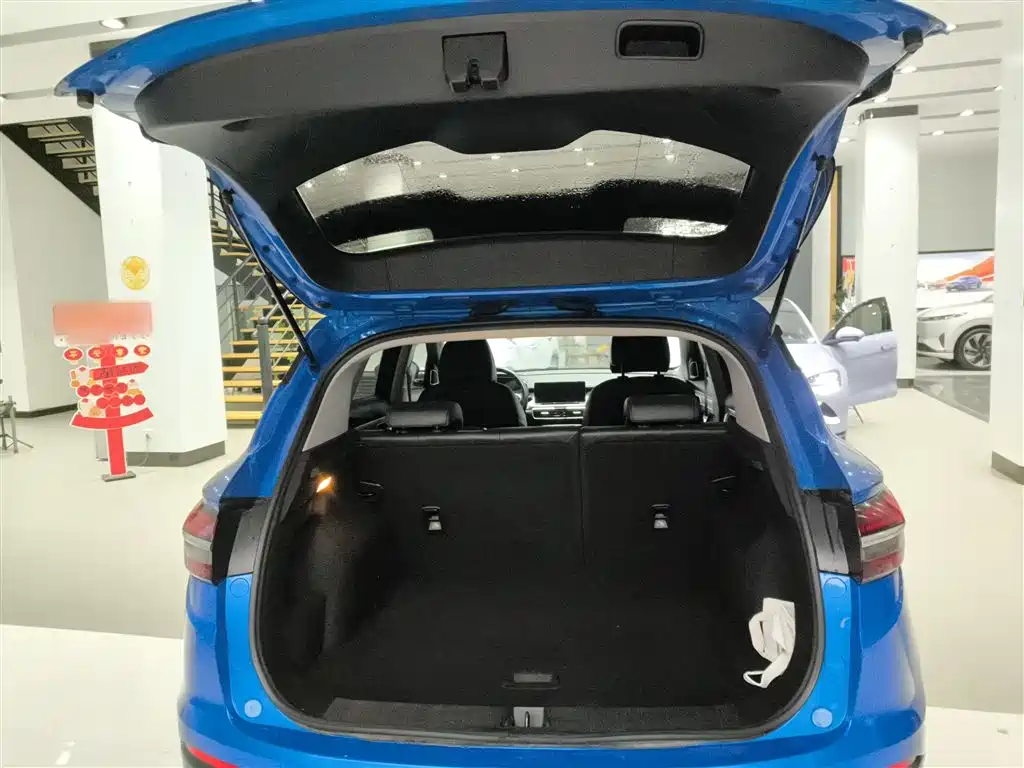 Geely Binyue NEV — миниатюра 9