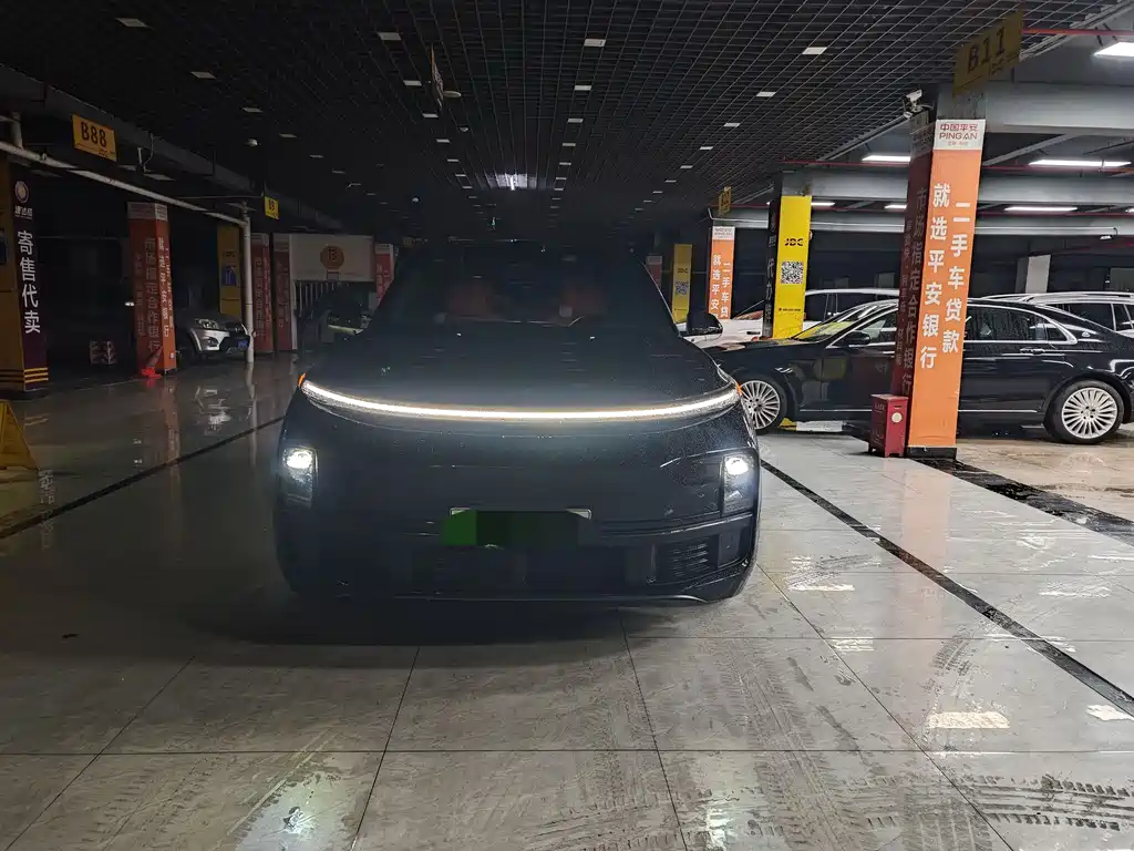 Li Auto IDEAL L8
