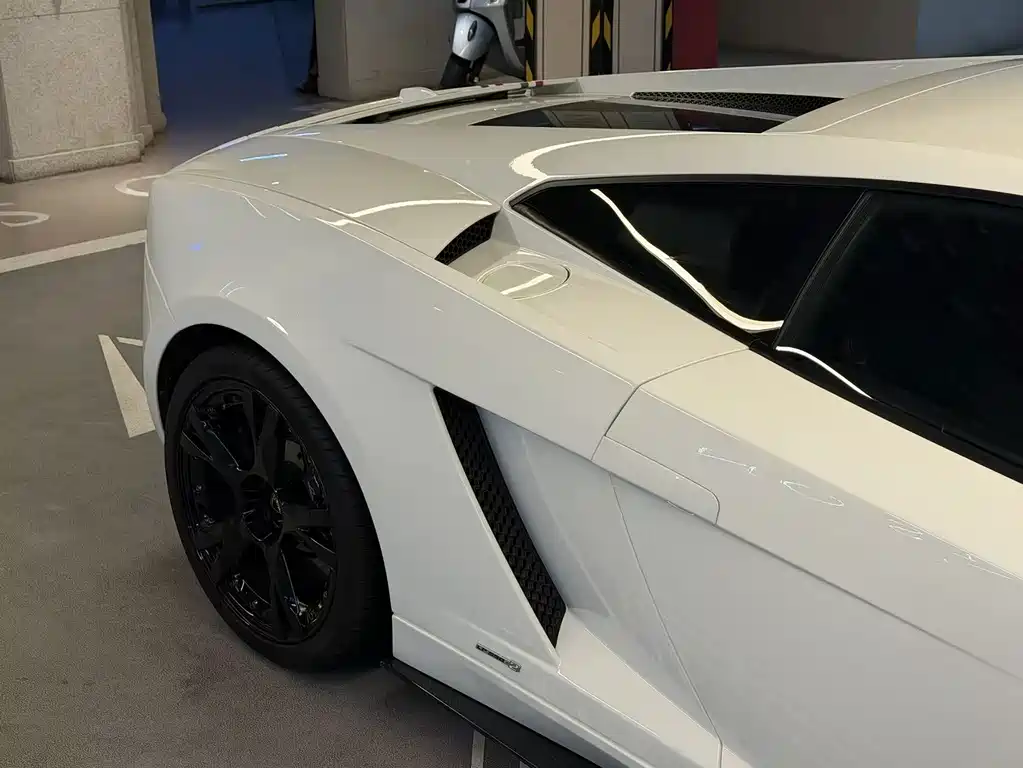 Lamborghini Gallardo — миниатюра 5