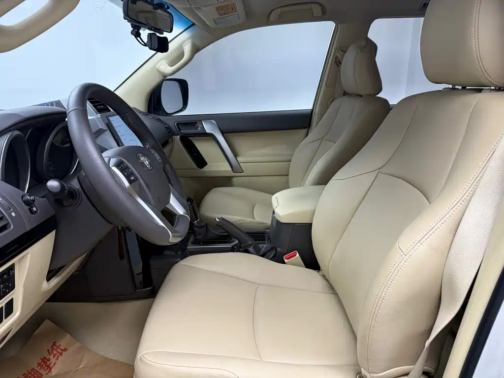Toyota Prado (Import) — миниатюра 5