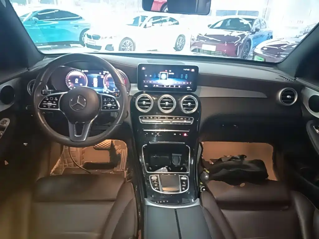 Mercedes-Benz GLC — миниатюра 10