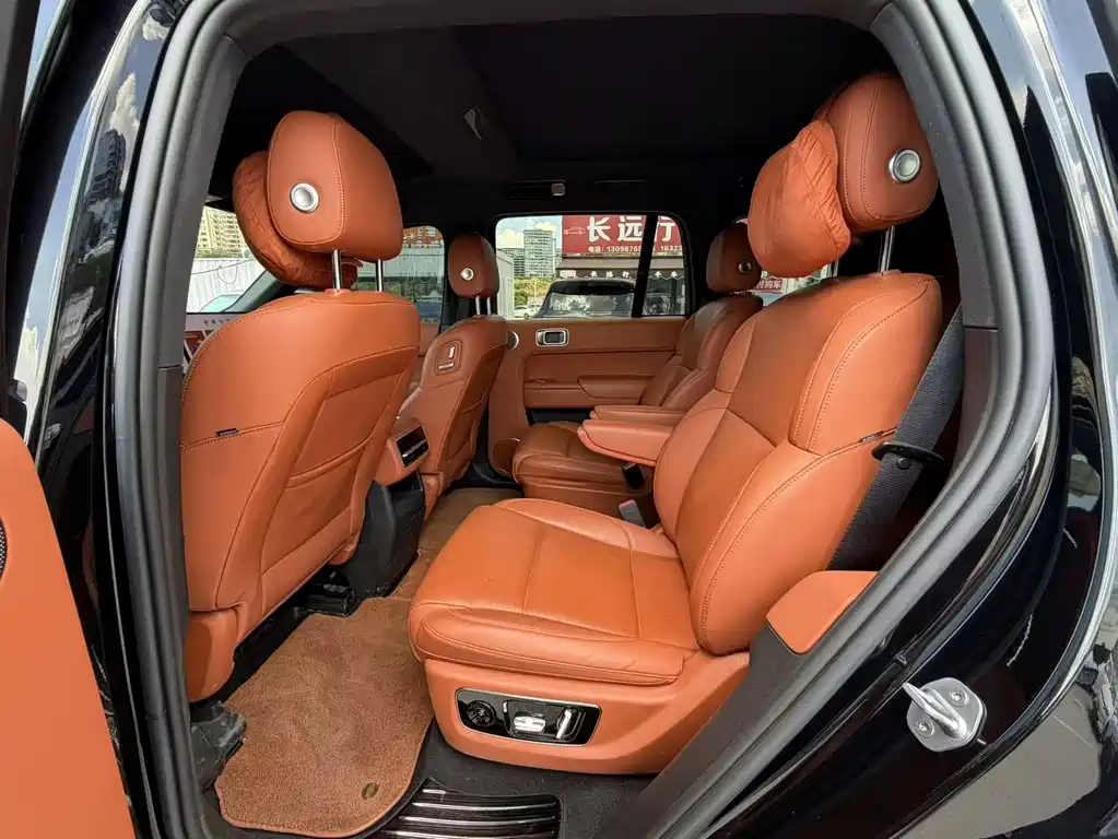 Li Auto Li L8 — миниатюра 5