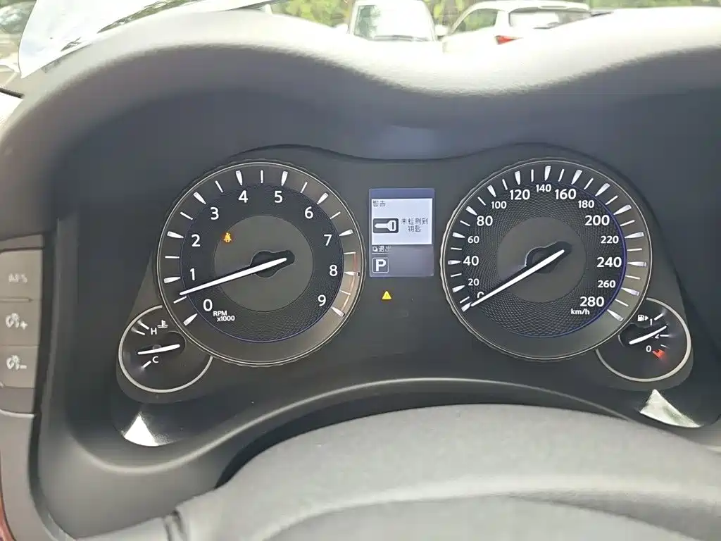 Infiniti Q70 — миниатюра 4