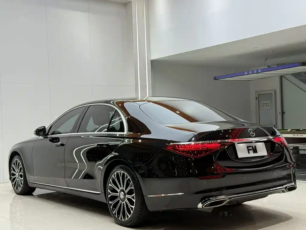Mercedes-Benz S-Class — миниатюра 9