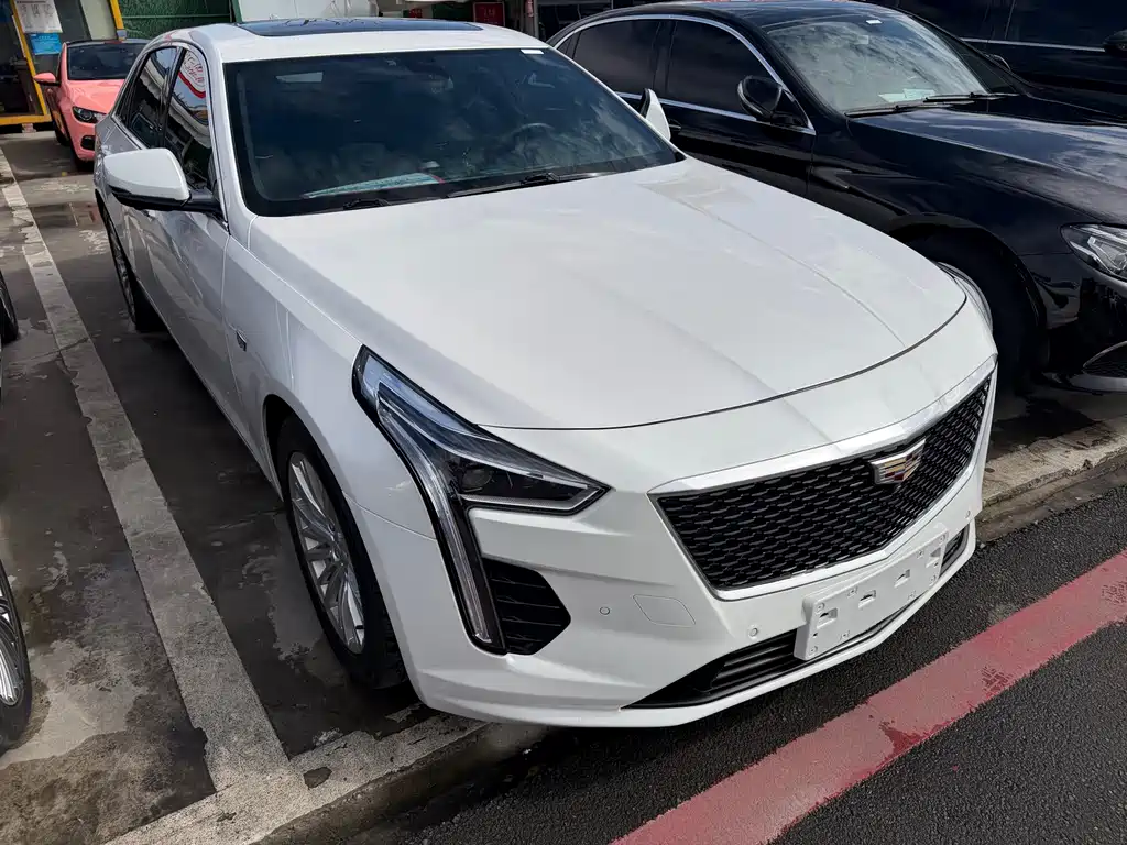 CADILLAC CT6