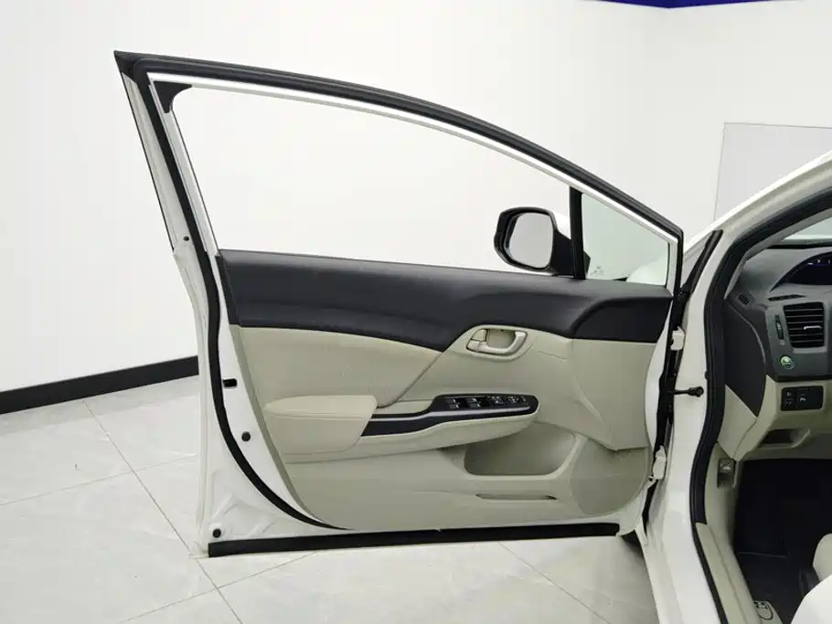 Honda Civic — миниатюра 7