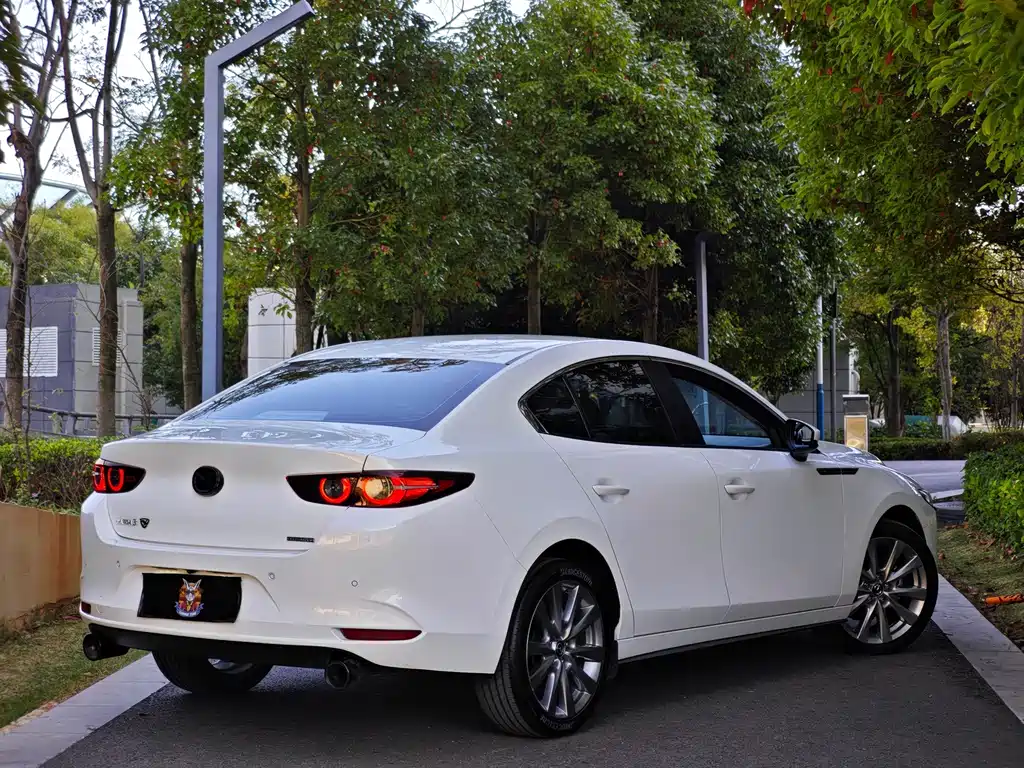 Mazda 3 Axela — миниатюра 6