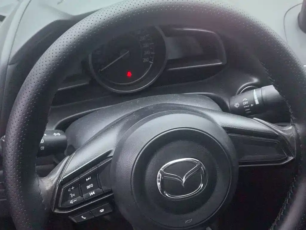 Mazda 3 Axela — миниатюра 15
