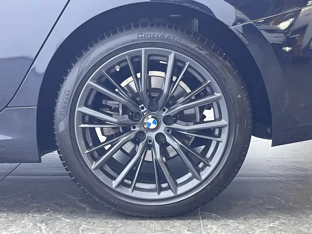BMW 3 Series — миниатюра 10