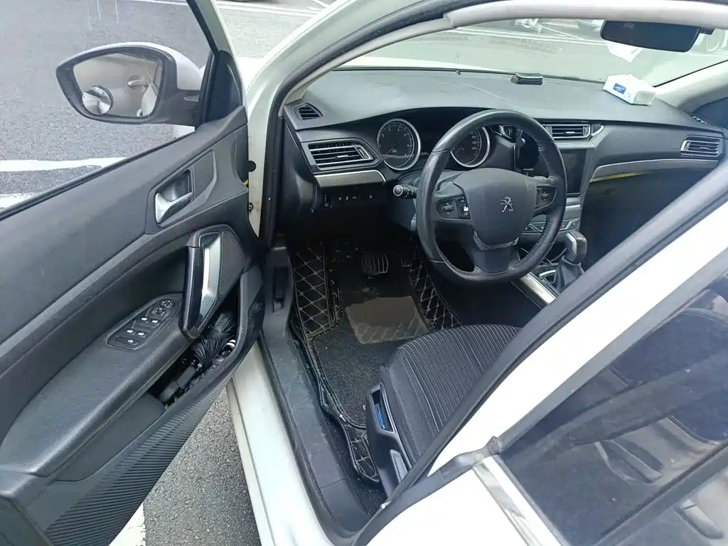 Peugeot 408 — миниатюра 12