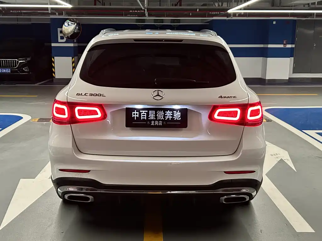 MERCEDES-BENZ GLC